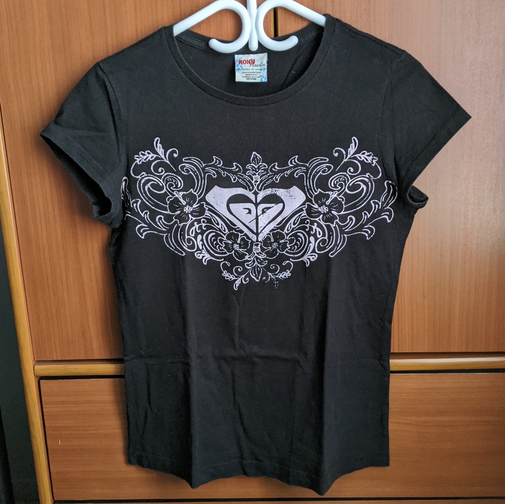 Roxy heart graphic tee